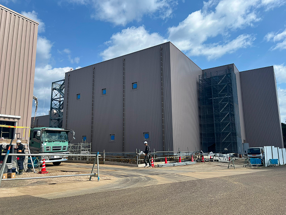 建設中の交直変換所